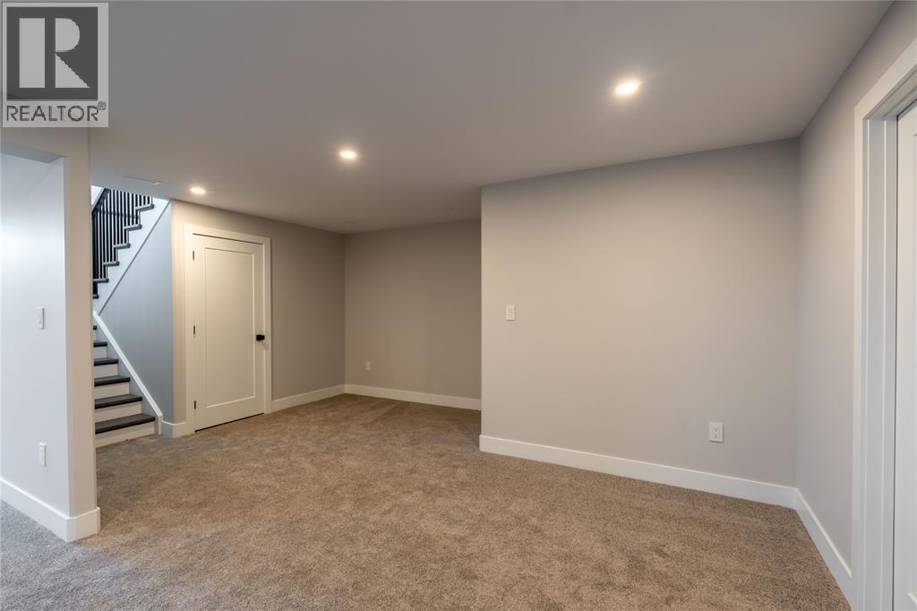 6927 Shoreside Drive, Plympton-Wyoming, Ontario  N0N 1E0 - Photo 32 - 26009038