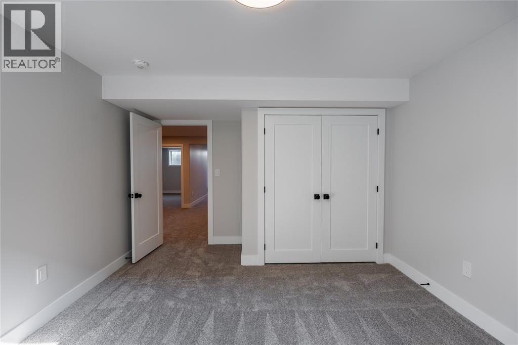 6927 Shoreside Drive, Plympton-Wyoming, Ontario  N0N 1E0 - Photo 34 - 26009038