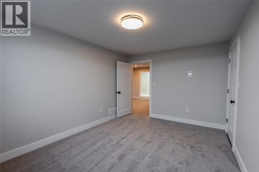 6927 Shoreside Drive, Plympton-Wyoming, Ontario  N0N 1E0 - Photo 36 - 26009038