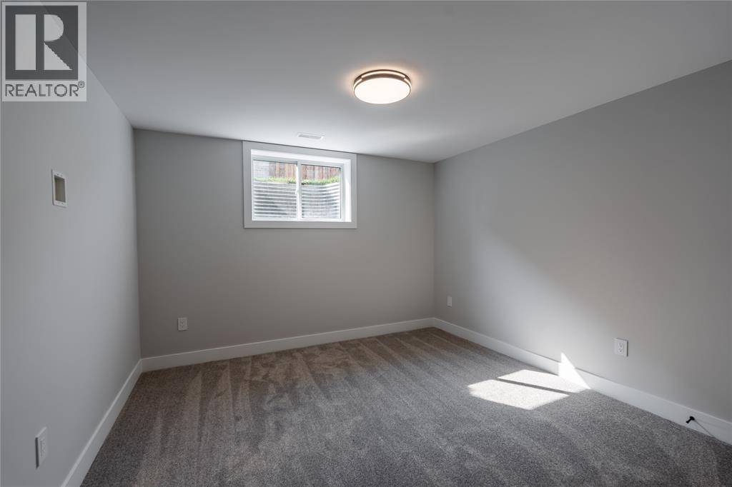 6927 Shoreside Drive, Plympton-Wyoming, Ontario  N0N 1E0 - Photo 39 - 26009038