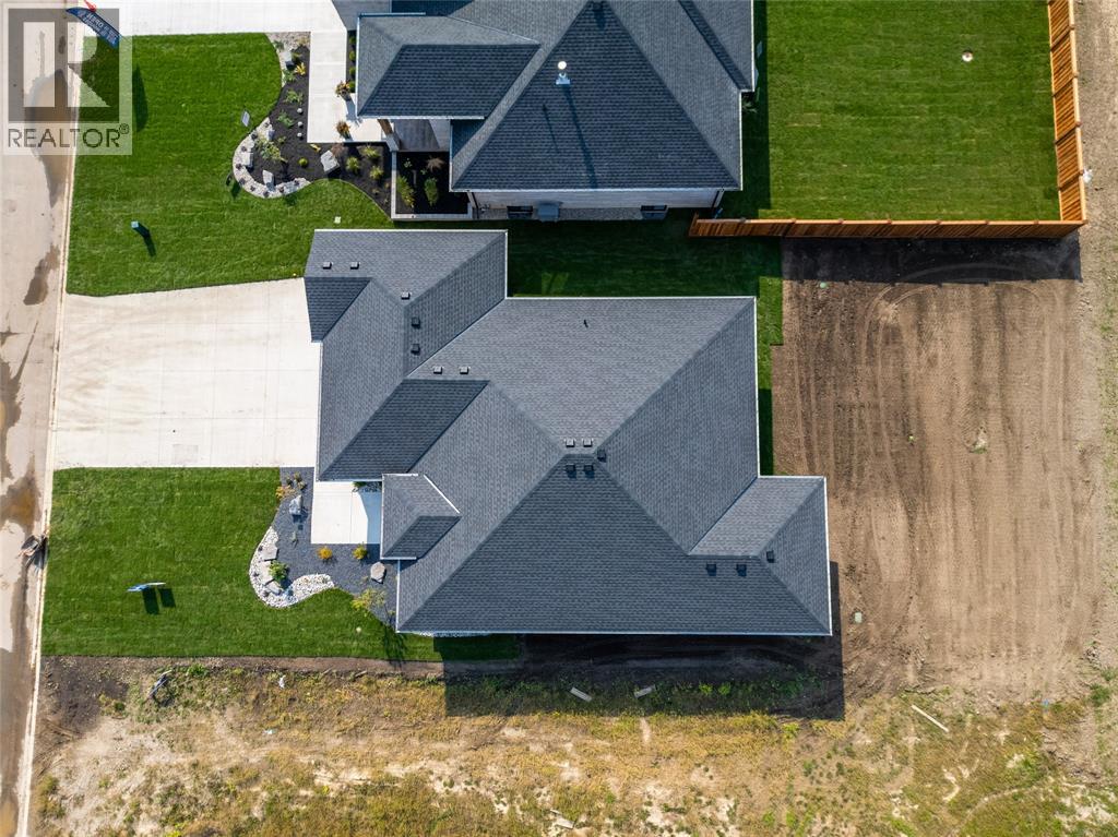 6927 Shoreside Drive, Plympton-Wyoming, Ontario  N0N 1E0 - Photo 49 - 26009038