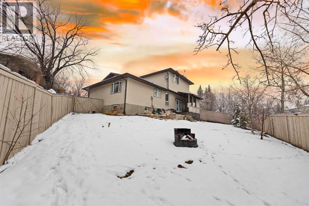 436 Ranchridge Bay NW, Calgary, Alberta  T3G 1V6 - Photo 4 - A2301281