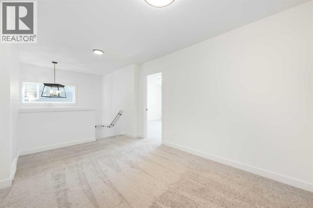 104 Heritage Manor, Cochrane, Alberta  T4C 3K8 - Photo 16 - A2304483