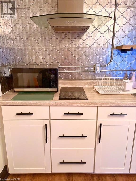 1129 Main Street E Unit# 1, Hamilton, Ontario  L8M 1P2 - Photo 15 - 40824157