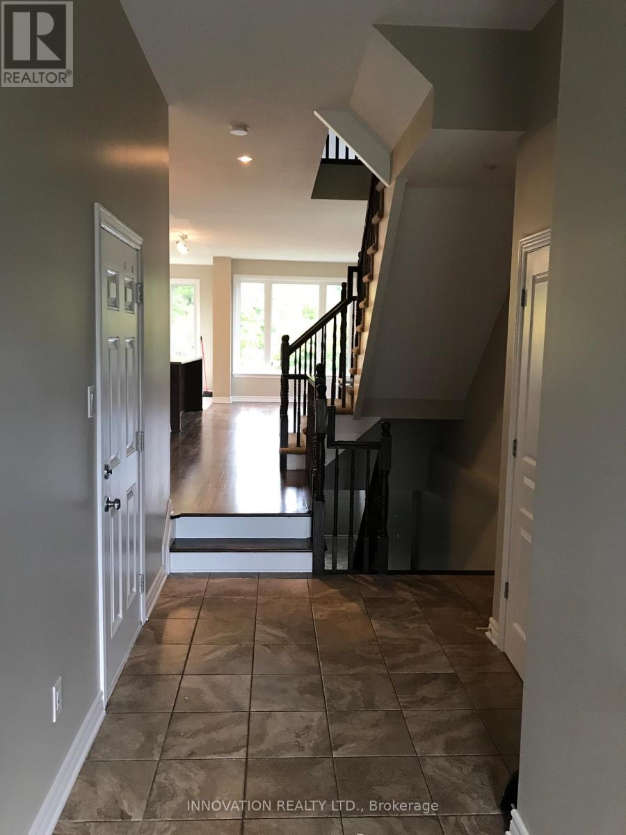 898 Fletcher Circle, Ottawa, Ontario  K2T 0B8 - Photo 2 - X13045284