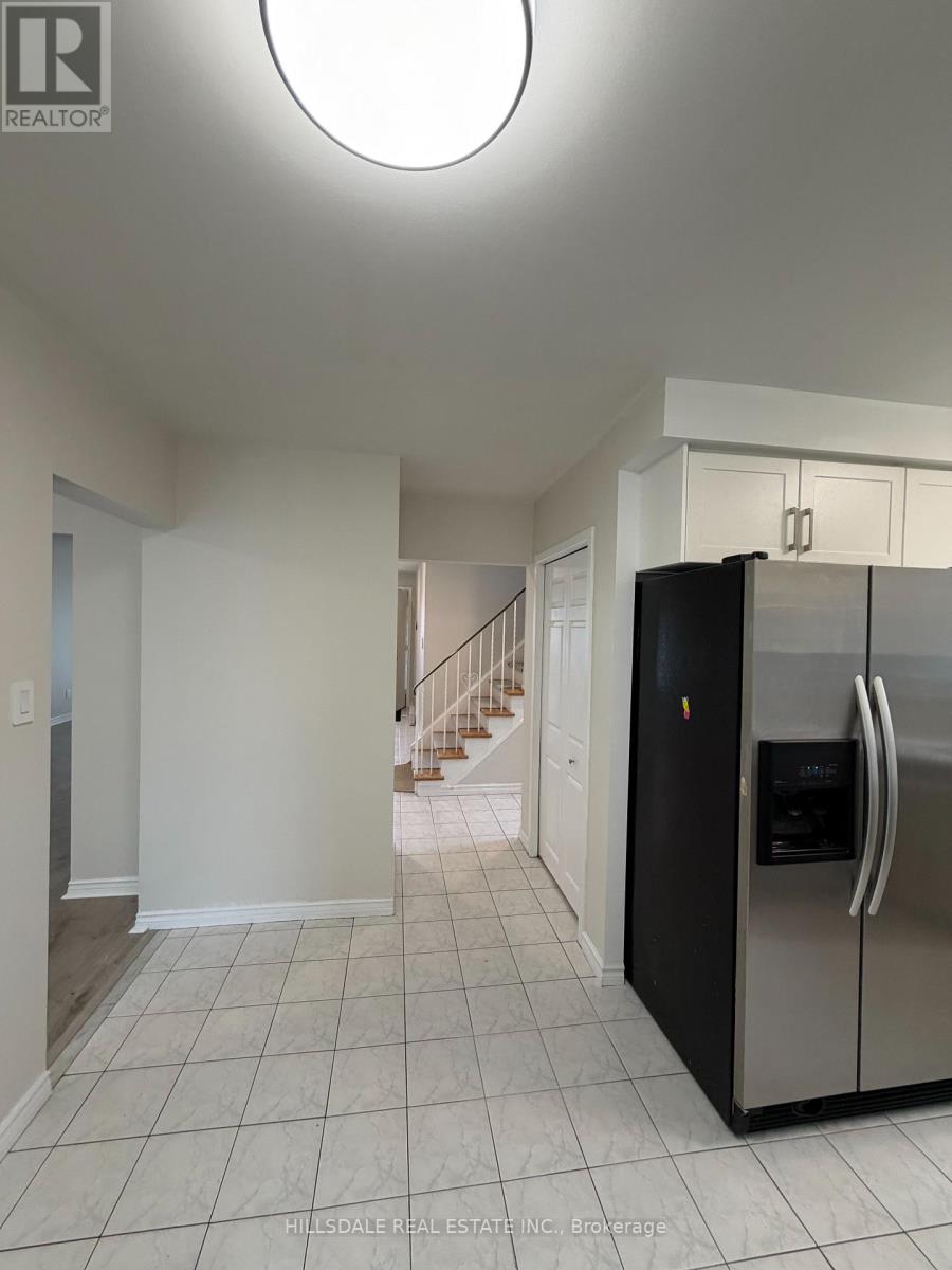 5 Sonmore Drive, Toronto, Ontario  M1S 1X3 - Photo 13 - E13045276