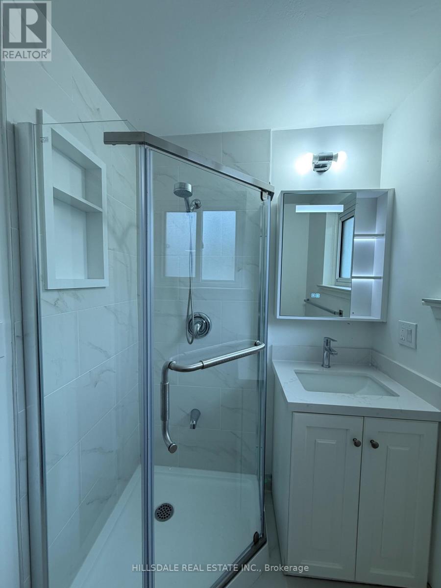 5 Sonmore Drive, Toronto, Ontario  M1S 1X3 - Photo 24 - E13045276