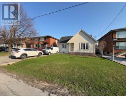 25 BURLINGAME ROAD, Toronto, Ontario