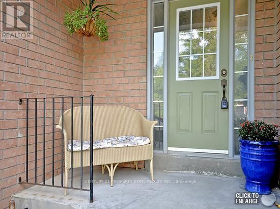 5110 Tree Court, Burlington, Ontario  L7L 6K3 - Photo 5 - W13045274