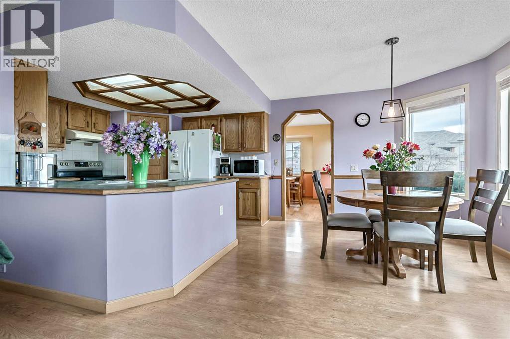 124 Catalina Place Ne, Calgary, Alberta  T1Y 6S3 - Photo 8 - A2302620