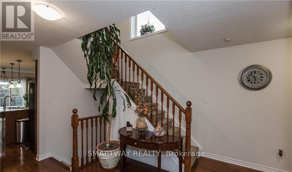 3359 Georgeheriot Lane, London South, Ontario  N6L 0A2 - Photo 10 - X13045280