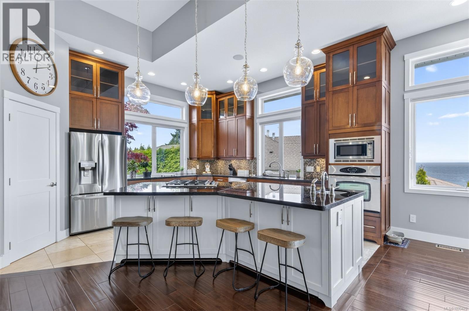 5676 Muggies Way, Nanaimo, British Columbia  V9V 1W2 - Photo 4 - 1033470