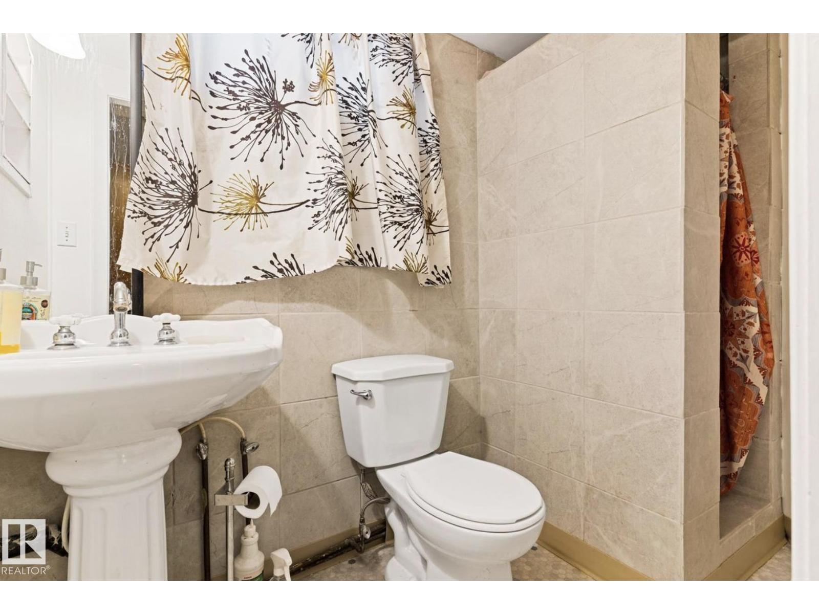 7703 77 Avenue Nw, Edmonton, Alberta  T6C 0K6 - Photo 24 - E4484262