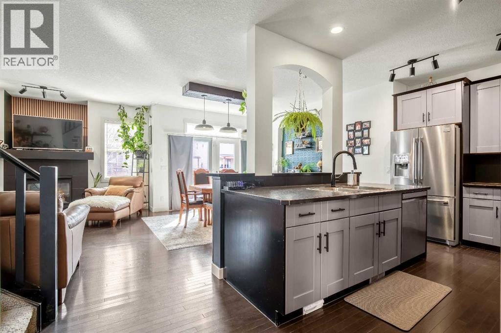 102 Cimarron Vista Crescent, Okotoks, Alberta  T1S 0K2 - Photo 8 - A2302943