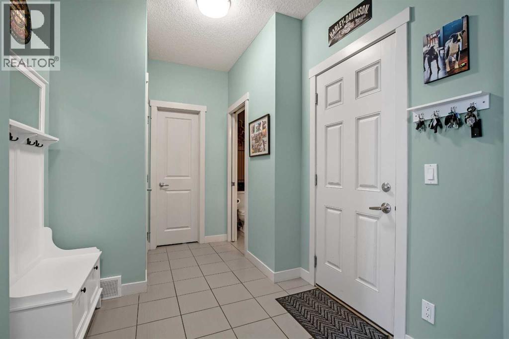 102 Cimarron Vista Crescent, Okotoks, Alberta  T1S 0K2 - Photo 5 - A2302943