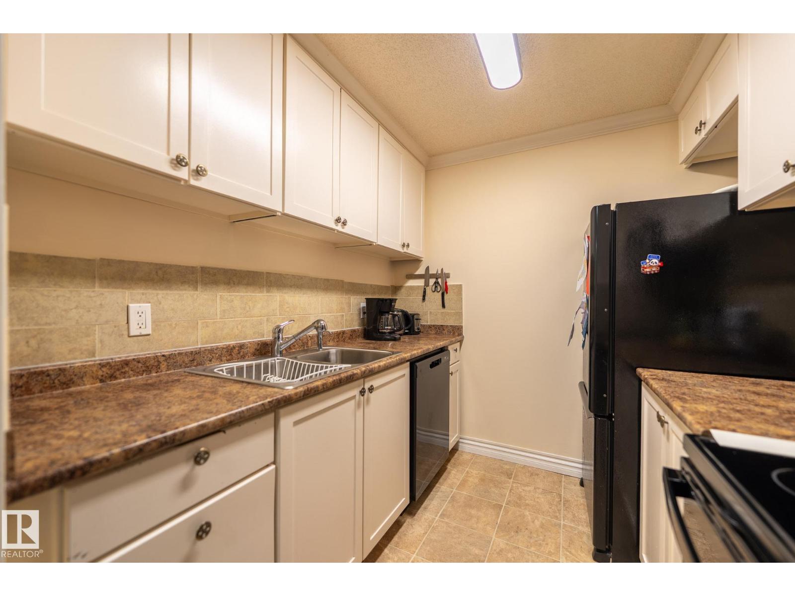 #142 10636 120 St Nw, Edmonton, Alberta  T5H 4L5 - Photo 6 - E4484272