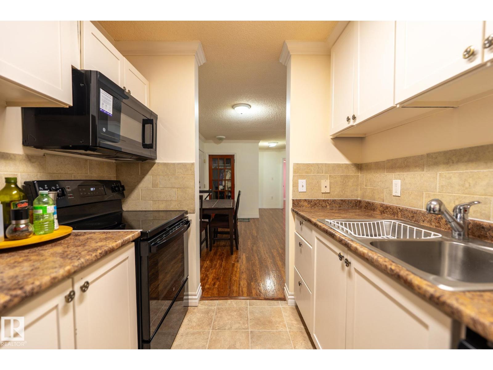 #142 10636 120 St Nw, Edmonton, Alberta  T5H 4L5 - Photo 7 - E4484272