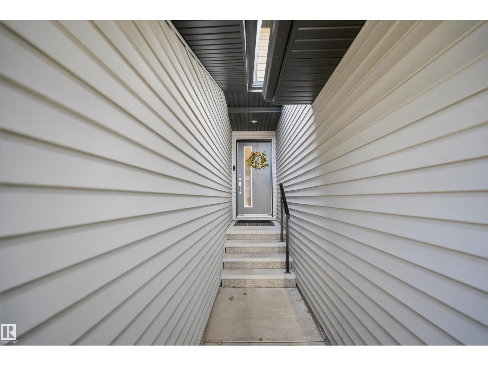 7782 174a Av Nw, Edmonton, Alberta  T5Z 0W5 - Photo 2 - E4484273