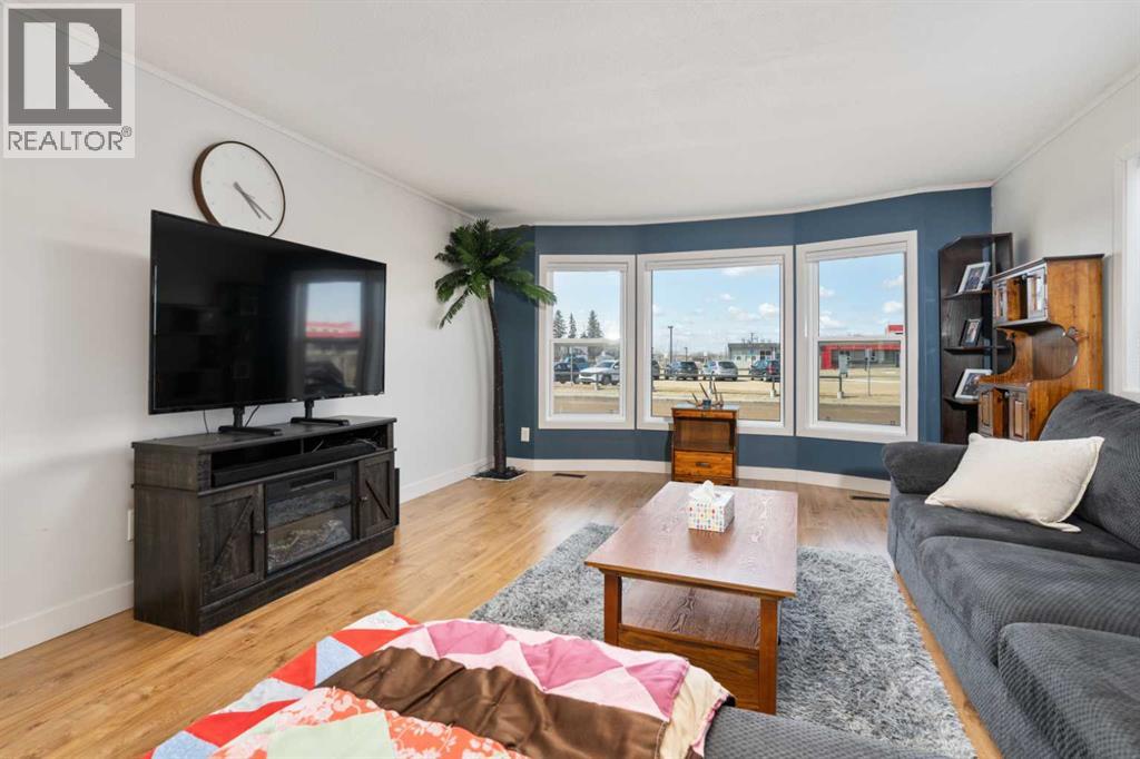 216 King Street, Bawlf, Alberta  T0B 0J0 - Photo 10 - A2303054