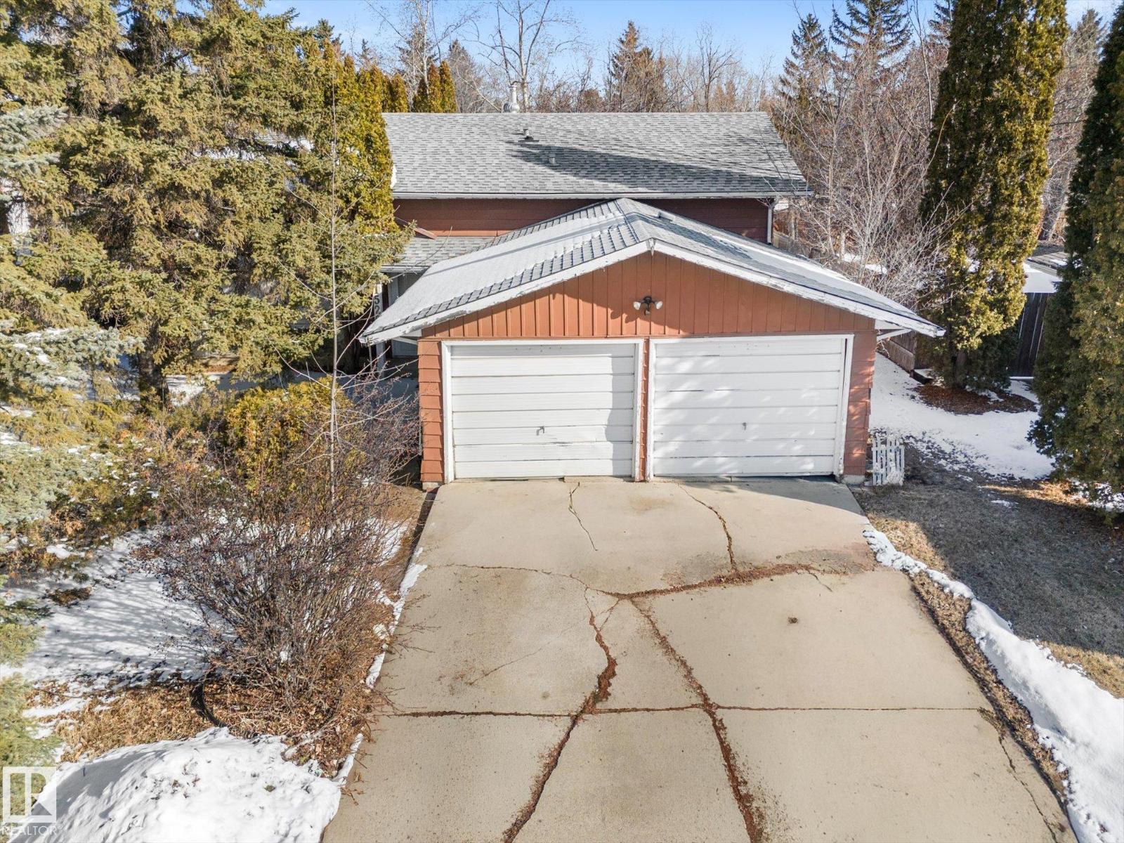 11520 33A AV NW, edmonton, Alberta