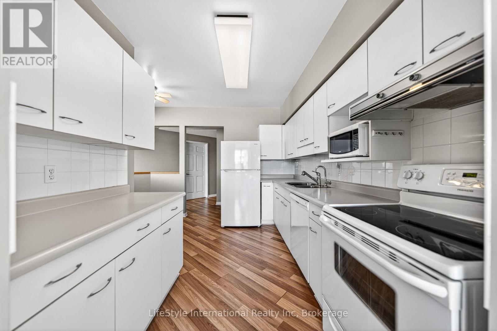 209 - 208 Silvercreek Parkway N, Guelph, Ontario  N1H 8H2 - Photo 8 - X13044846