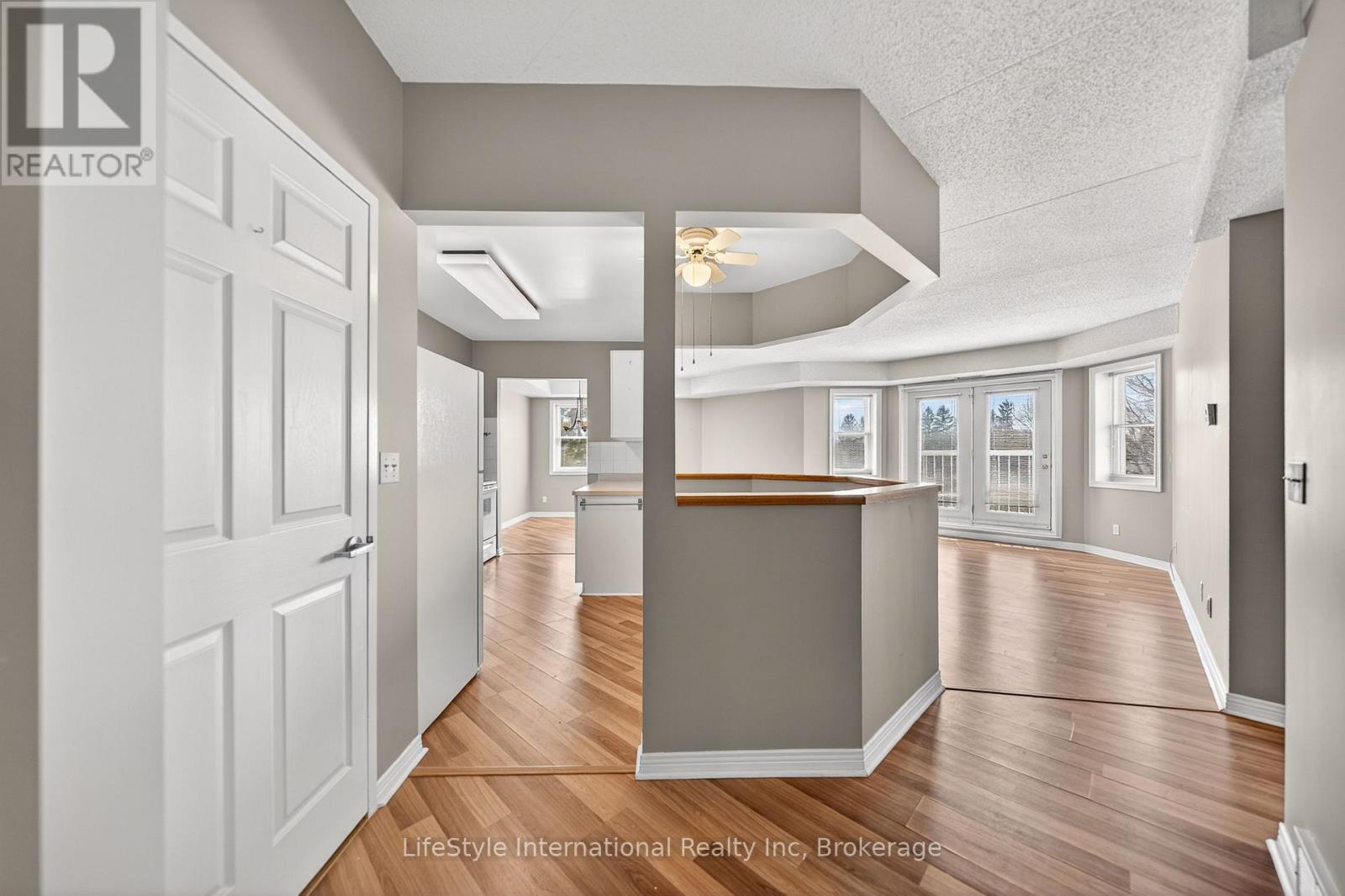 209 - 208 Silvercreek Parkway N, Guelph, Ontario  N1H 8H2 - Photo 7 - X13044846