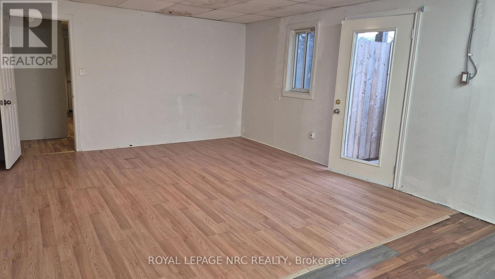 3 - 74 Queens Circle, Fort Erie, Ontario  L0S 1B0 - Photo 7 - X12588838