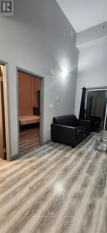 G114 - 275 Larch Street, Waterloo, Ontario  N2L 3R2 - Photo 8 - X12878728