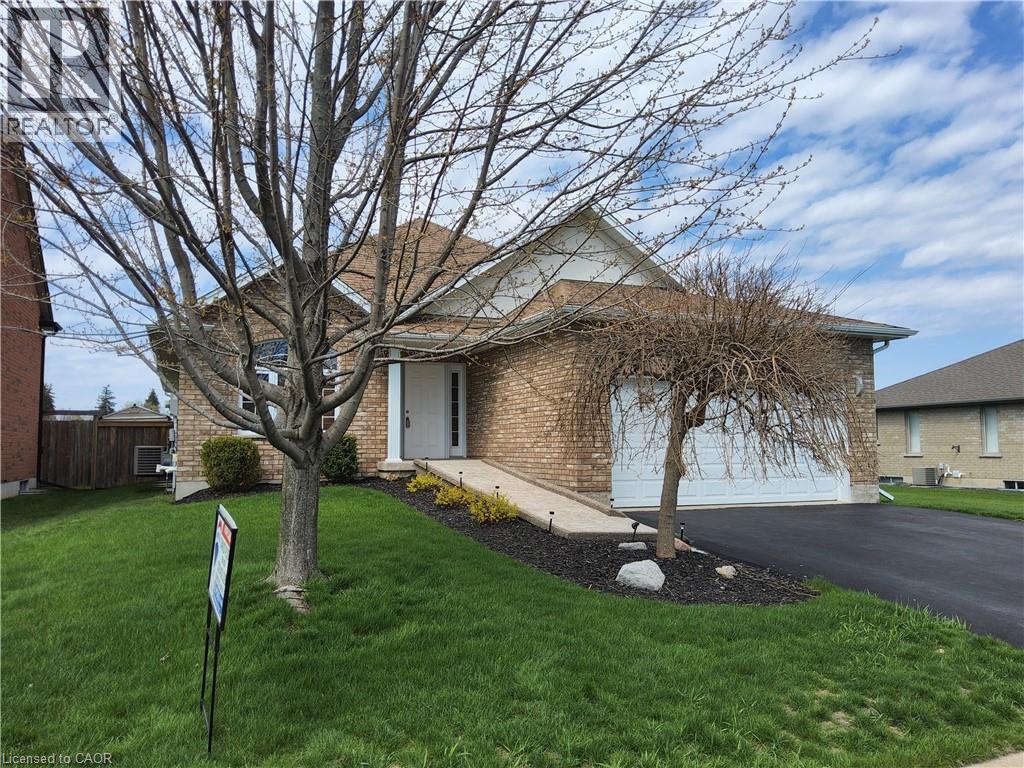 39 Driftwood Drive, Simcoe, Ontario  N3Y 0A3 - Photo 2 - 40823087