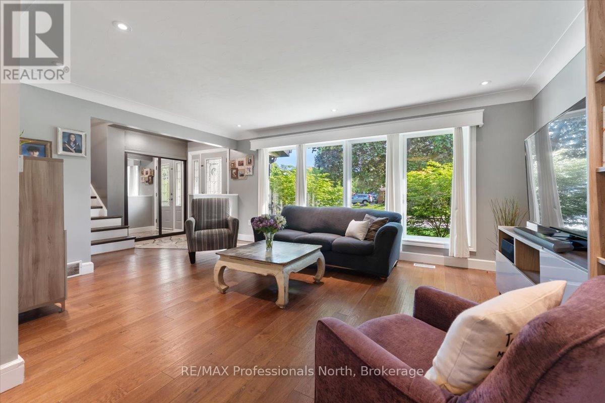 3 Scotia Avenue, Brantford, Ontario  N3R 5P9 - Photo 3 - X13045318