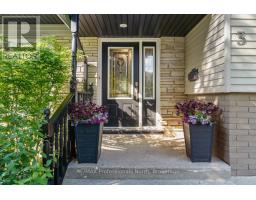 3 SCOTIA AVENUE, Brantford, Ontario