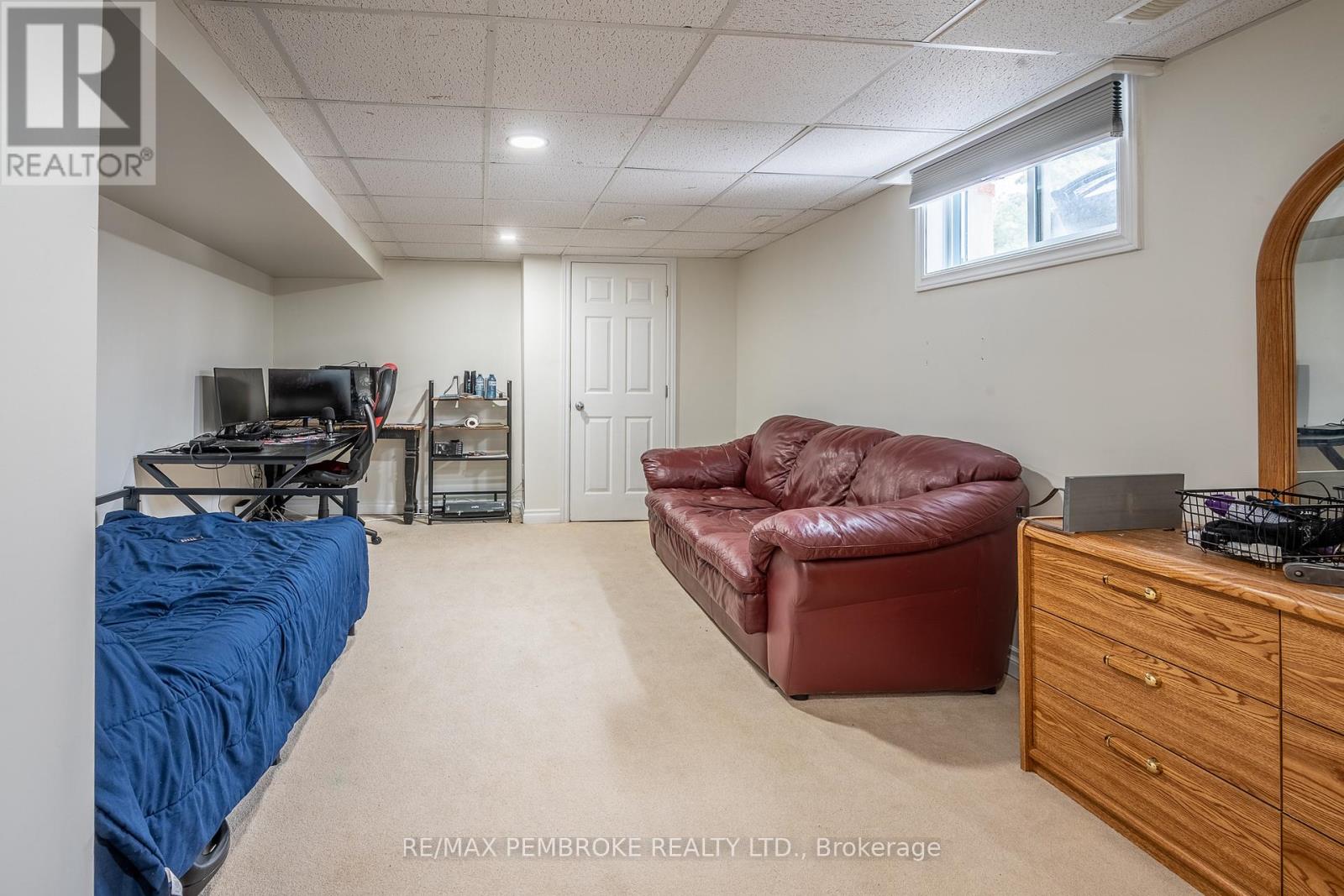 22&24 Hoffman Street, Petawawa, Ontario  K8A 2J5 - Photo 19 - X12878968