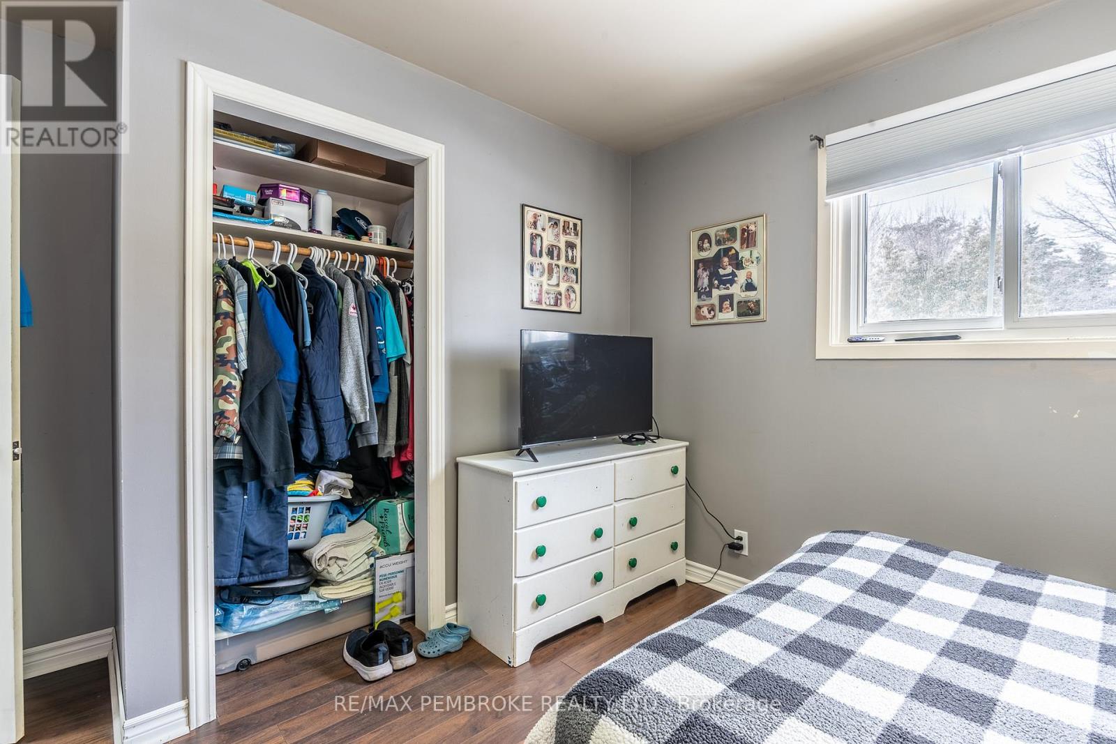 22&24 Hoffman Street, Petawawa, Ontario  K8A 2J5 - Photo 18 - X12878968