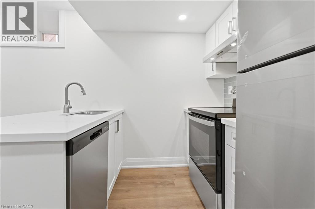 187 Oak Avenue Unit# Lower, Hamilton, Ontario  L8L 5M9 - Photo 4 - 40815852