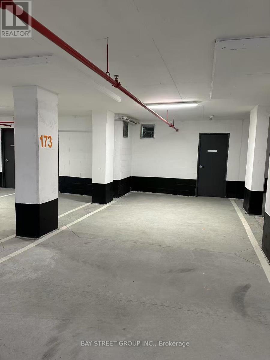 105 - 8 Water Walk, Markham, Ontario  L3R 6L4 - Photo 2 - N13045304