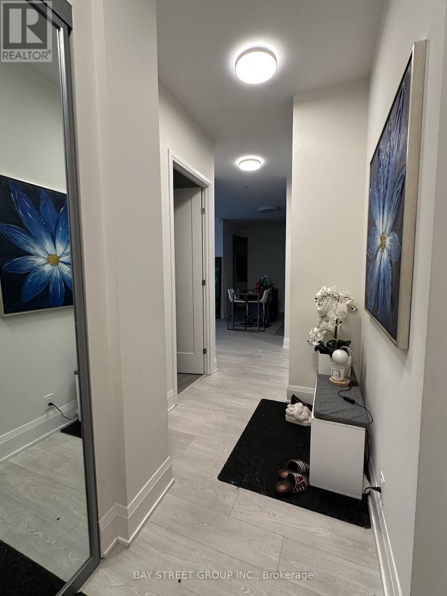 105 - 8 Water Walk, Markham, Ontario  L3R 6L4 - Photo 5 - N13045304