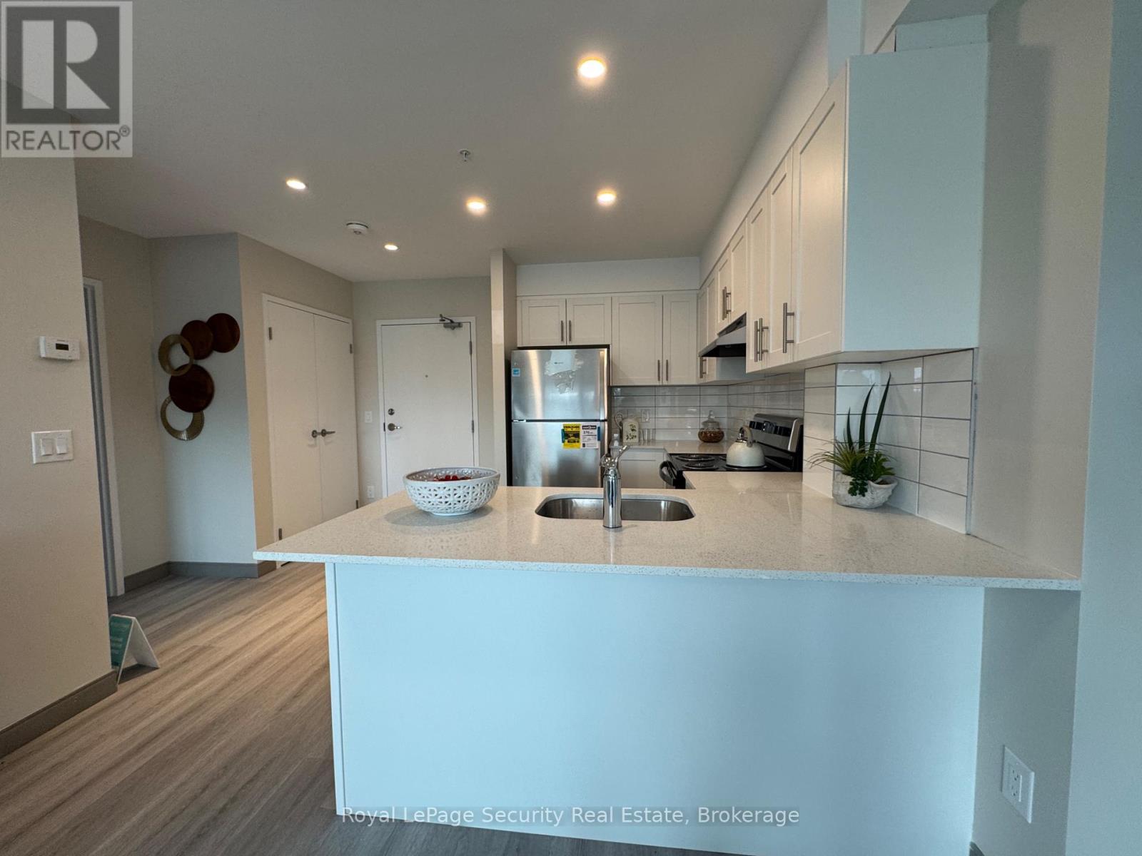 514 - 1015 Innisfil Beach Road, Innisfil, Ontario  L9S 1T3 - Photo 10 - N13045328