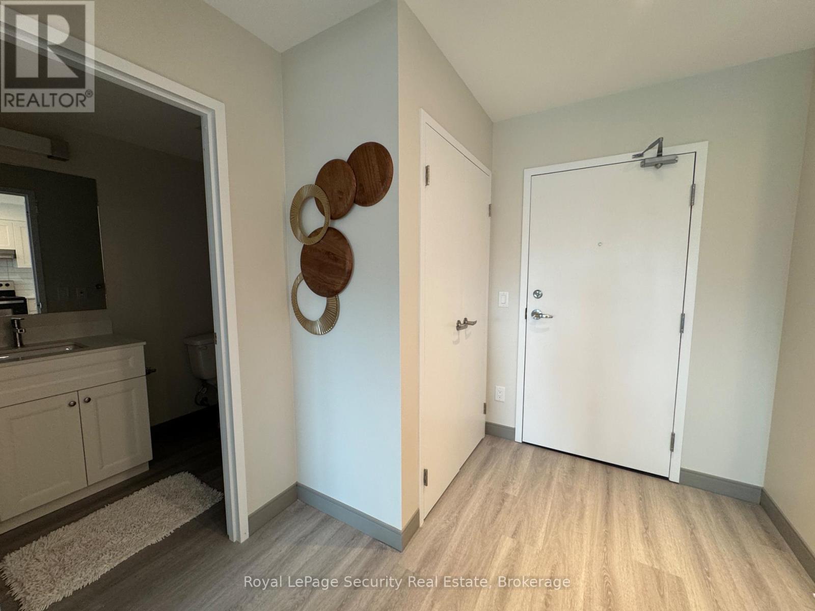 514 - 1015 Innisfil Beach Road, Innisfil, Ontario  L9S 1T3 - Photo 3 - N13045328