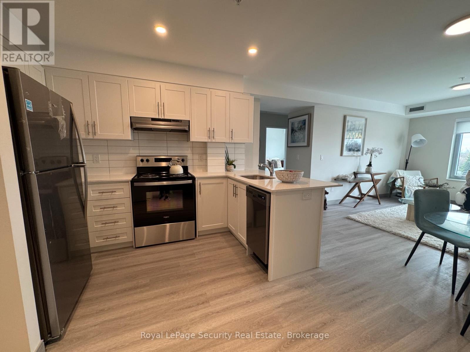 514 - 1015 Innisfil Beach Road, Innisfil, Ontario  L9S 1T3 - Photo 5 - N13045328