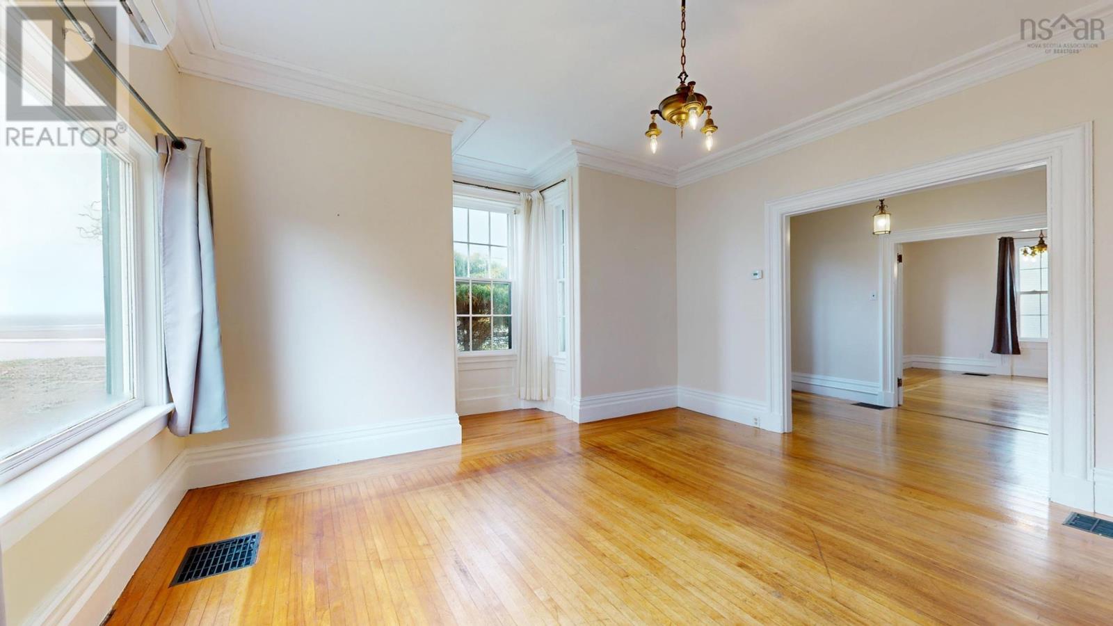 20 North Street, Lockeport, Nova Scotia  B0T 1L0 - Photo 8 - 202529040