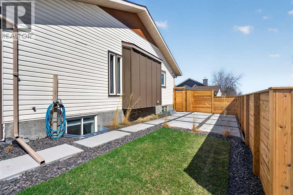 42 Sunvista Crescent Se, Calgary, Alberta  T2X 3G2 - Photo 45 - A2302693