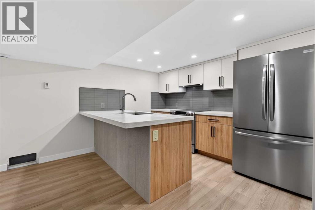 42 Sunvista Crescent Se, Calgary, Alberta  T2X 3G2 - Photo 32 - A2302693