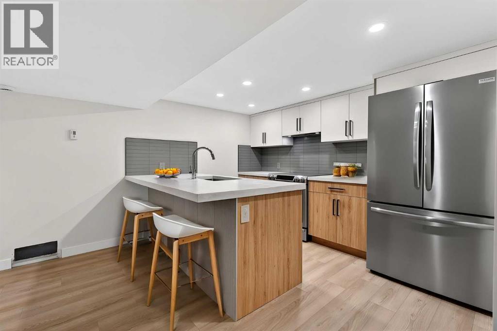 42 Sunvista Crescent Se, Calgary, Alberta  T2X 3G2 - Photo 33 - A2302693