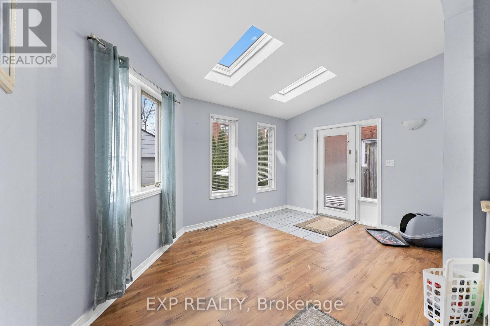 4725 Third Avenue, Niagara Falls, Ontario  L2E 4L7 - Photo 15 - X12989640