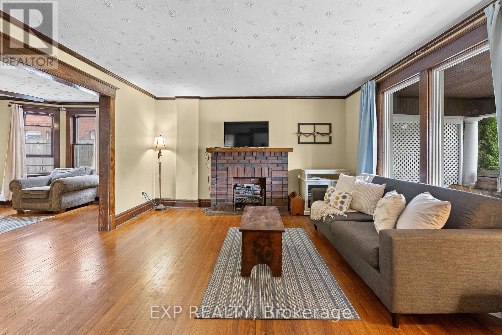 4725 Third Avenue, Niagara Falls, Ontario  L2E 4L7 - Photo 4 - X12989640