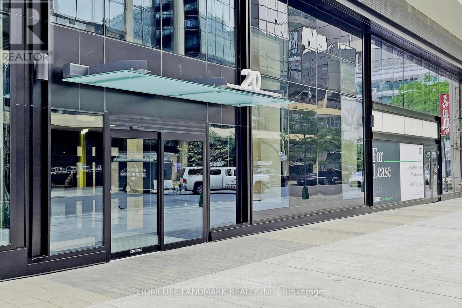 616 - 20 Edward Street, Toronto, Ontario  M5G 0C5 - Photo 4 - C13045334