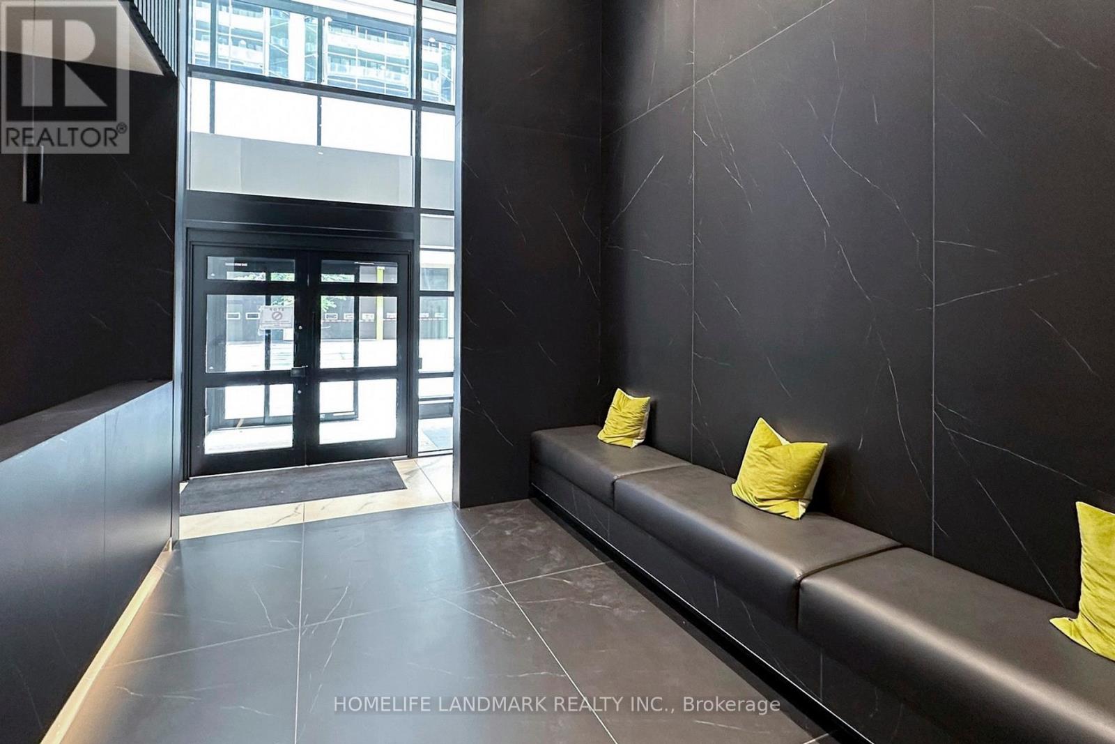 616 - 20 Edward Street, Toronto, Ontario  M5G 0C5 - Photo 5 - C13045334