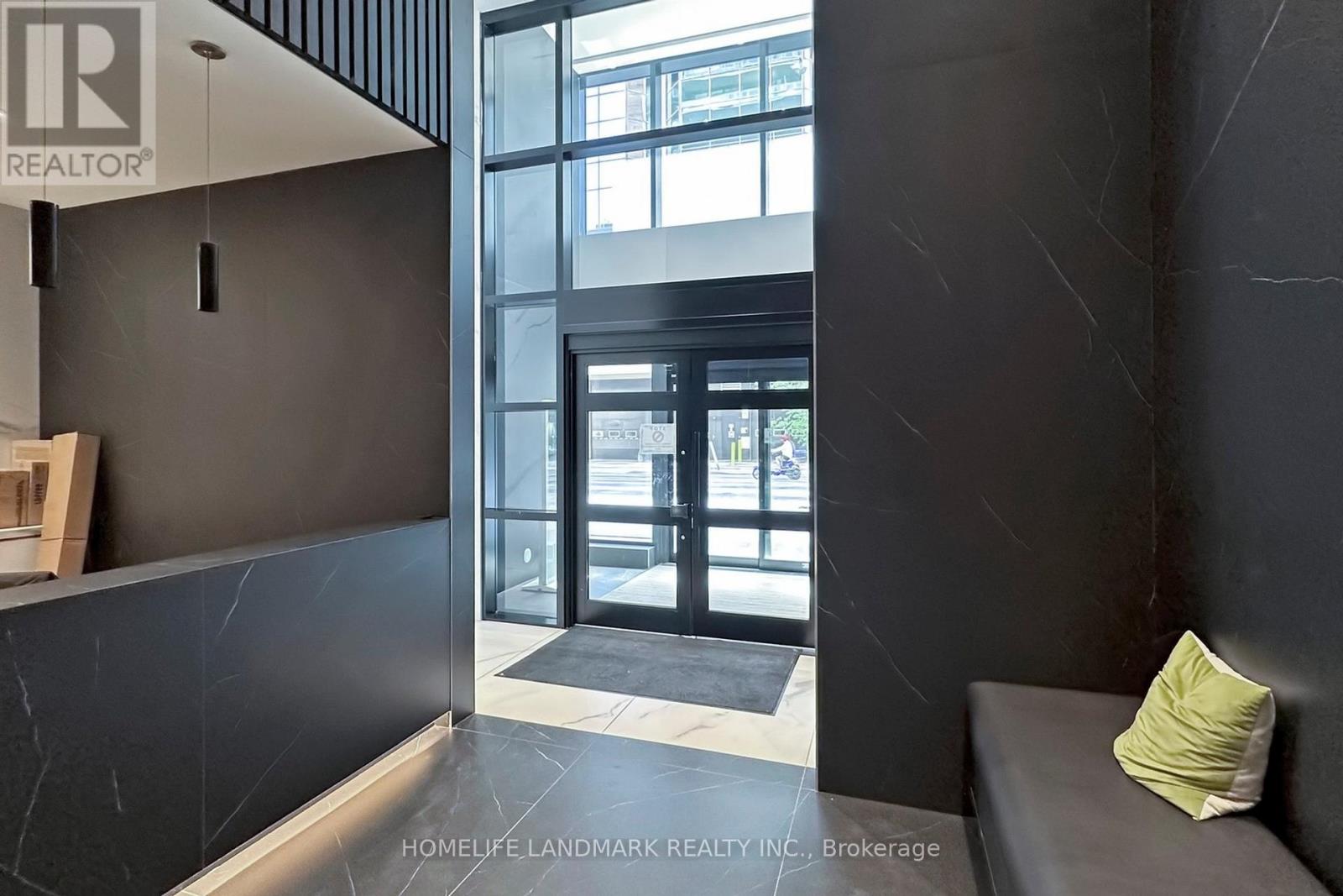 616 - 20 Edward Street, Toronto, Ontario  M5G 0C5 - Photo 6 - C13045334