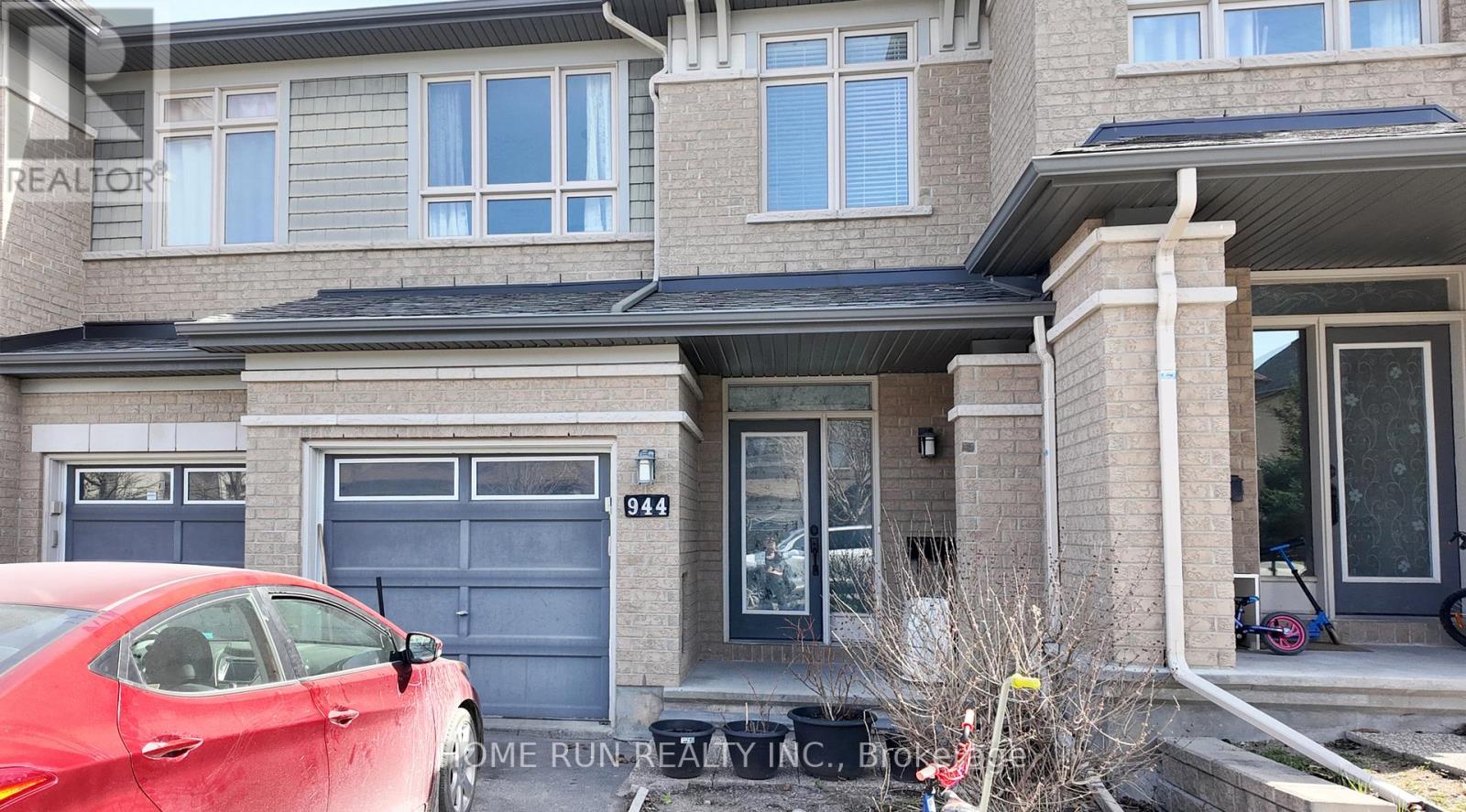 944 FLETCHER CIRCLE, Ottawa, Ontario
