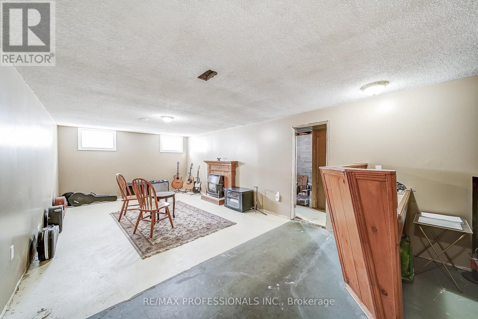 2 Agnes Street, Barrie, Ontario  L4M 2S2 - Photo 29 - S12908606